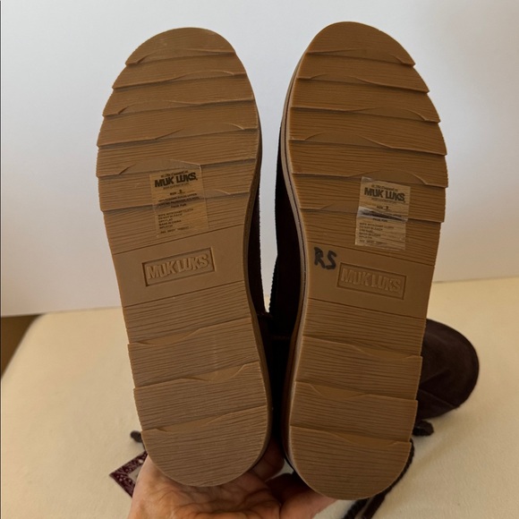 Muk Luks suede boots - Picture 10 of 13